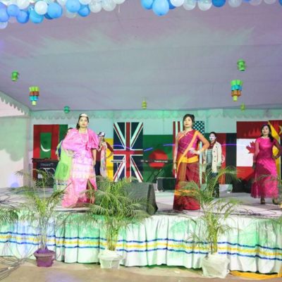 SAARC students of MRS performing in Cultural program of Conference